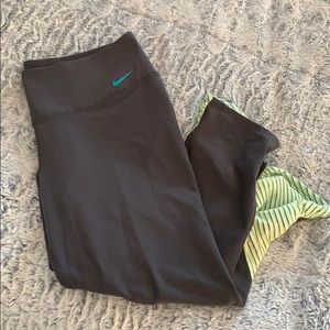 Nike crop leggings